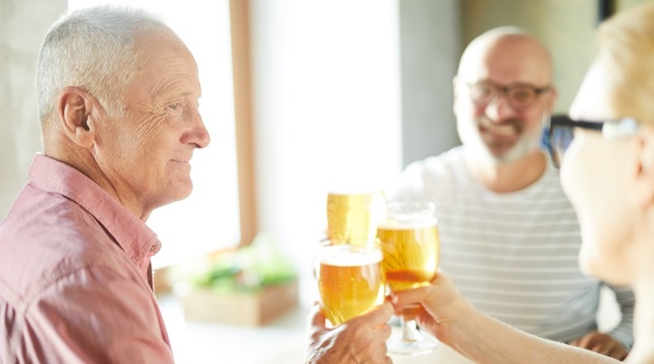 3 Mature Friends Beer Tasting
